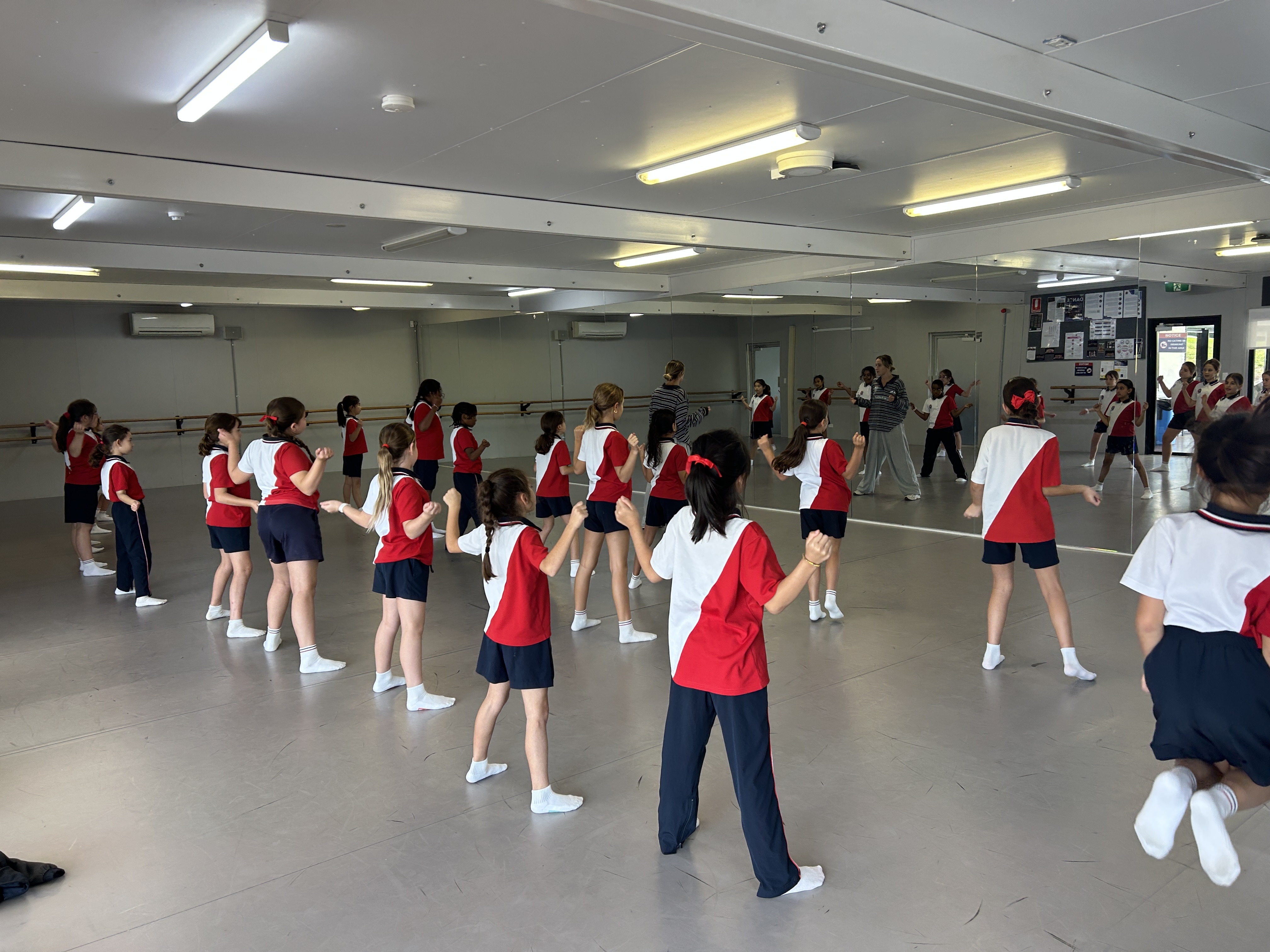 dance 