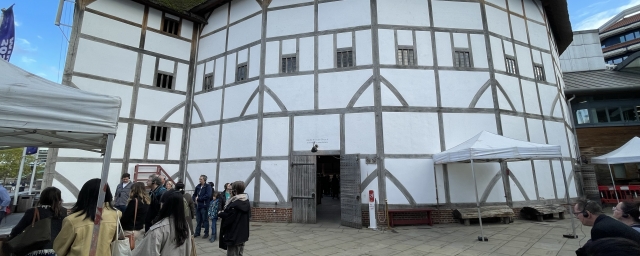 Globe Theatre