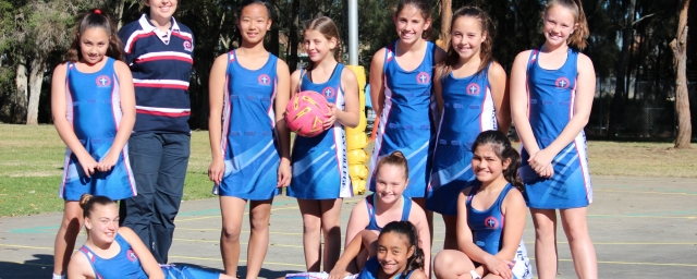 Senior Netball IPSSO finals team