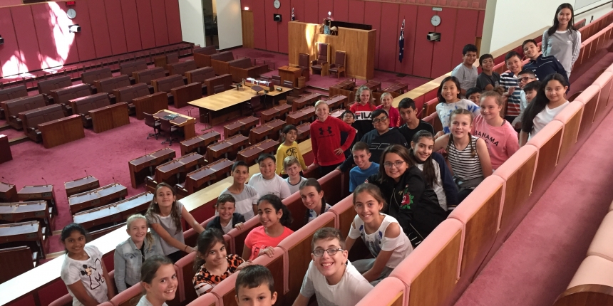 Year 6 visiting Parliament House