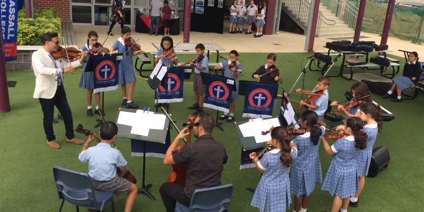 Students musicians perform