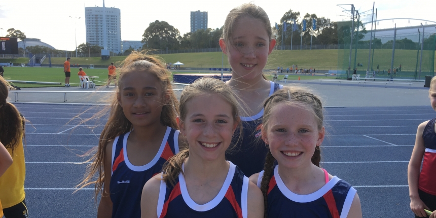 Junior girls relay team athletics